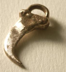 Faux Animal Claw Pendant
